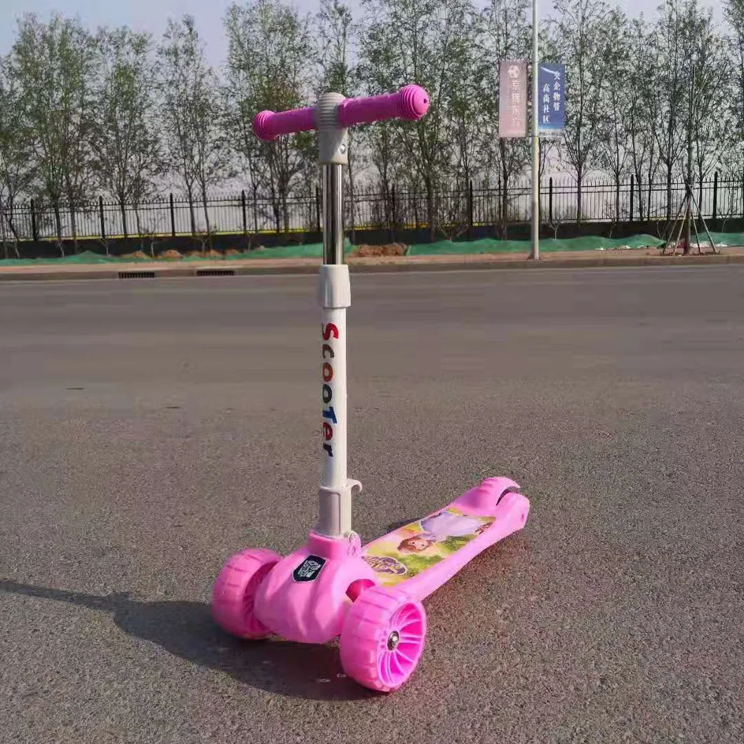 Fast Folding Three Wheel Kids Scooter with Shinning Wheels