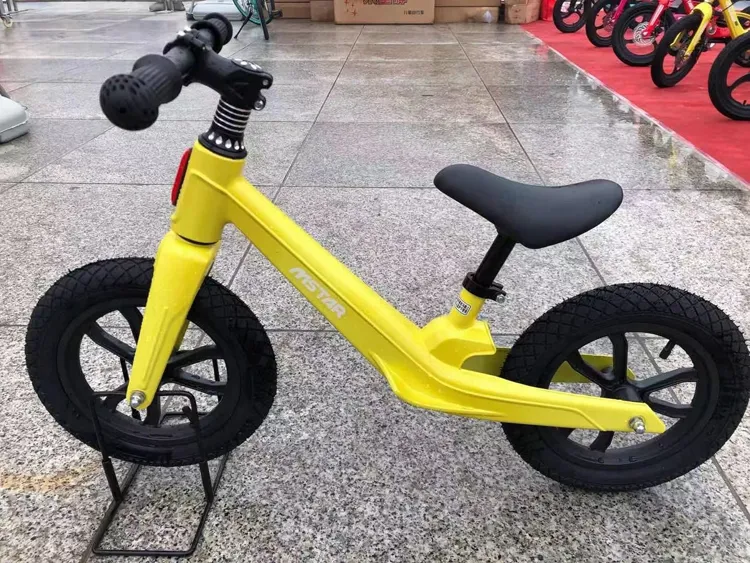 New Hot Selling Walking Bike for Baby Mini Push No Pedal Kids Balance Bicycle